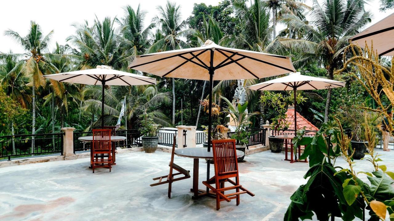 Bali 85 Beach Inn Padangbai  Exterior photo